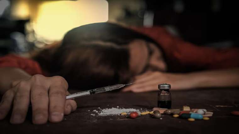 de-addiction specialist indore,addiction treatment in indore, de addiction centre indore, drug addiction treatment in indore,