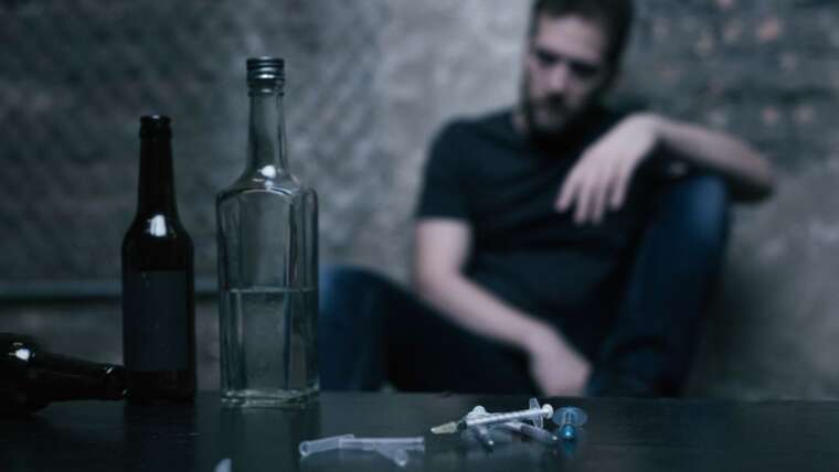 de addiction treatment in indore nasha chodne ke tarike withdrawal symptoms psychiatrist in indore treatment guide recovery support