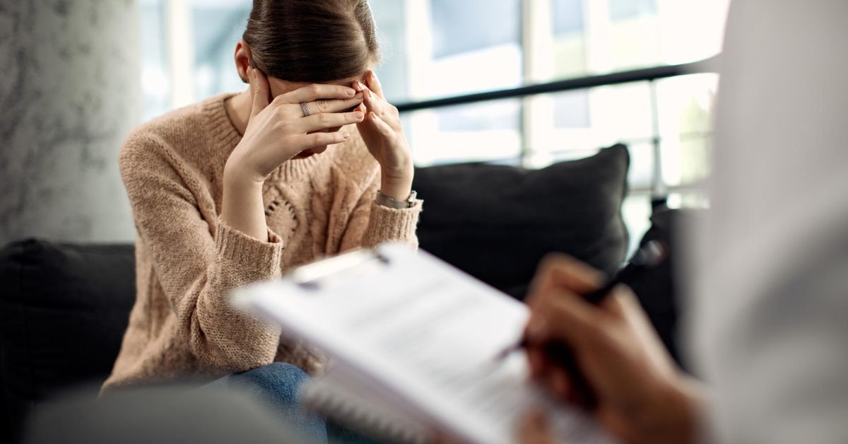 best psychiatric doctor in indore assessing early mental health warning signs and emotional changes